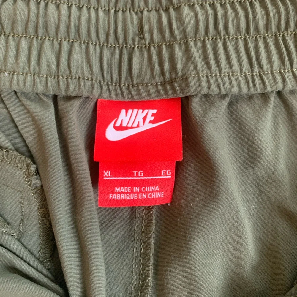 Nike Women’s Pants Dark Olive Joggers Zip Ankles Button‎ Fly XL 30